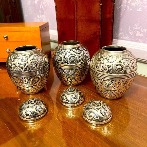 Source Unknown Other - Beautifully engraved silver plated small urn for cremains.